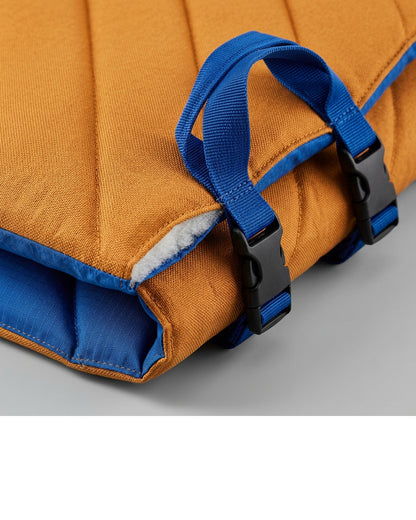 Loftx XL Folding Dog Travel Mat 120 x 85 cm Amber and Cobalt - Detail view
