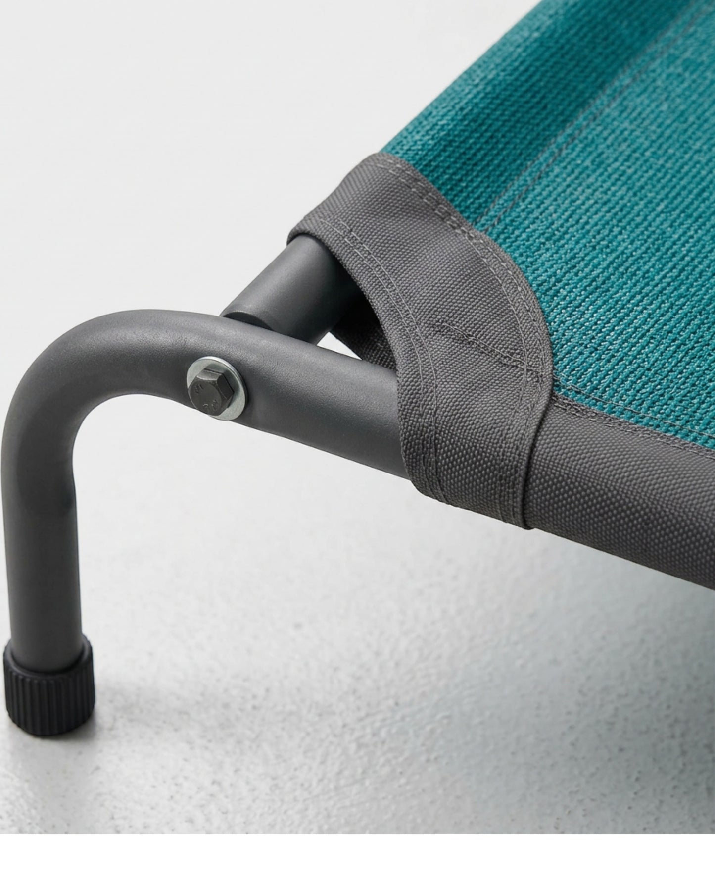 Loftx XL Elevated Mesh Dog Cot 120 x 80 cm Teal and Graphite - Detail view